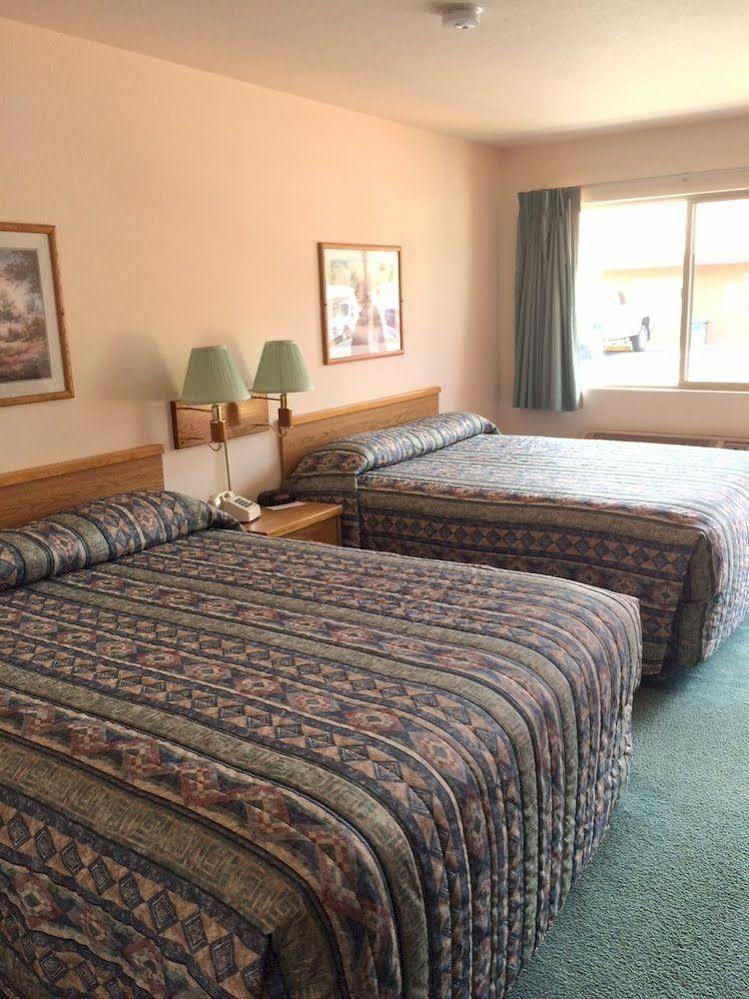 Mini Golden Inns Motel Hungry Horse Exterior photo